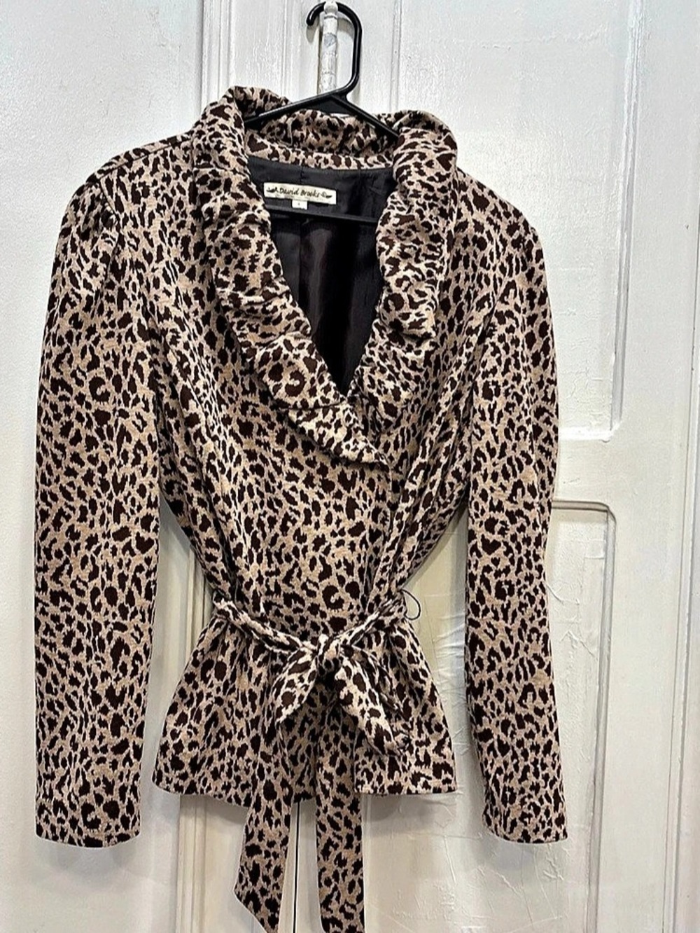 David Brooks Lined leopard Animal Ruffled Collar Button Snap Front Jacket Sz L